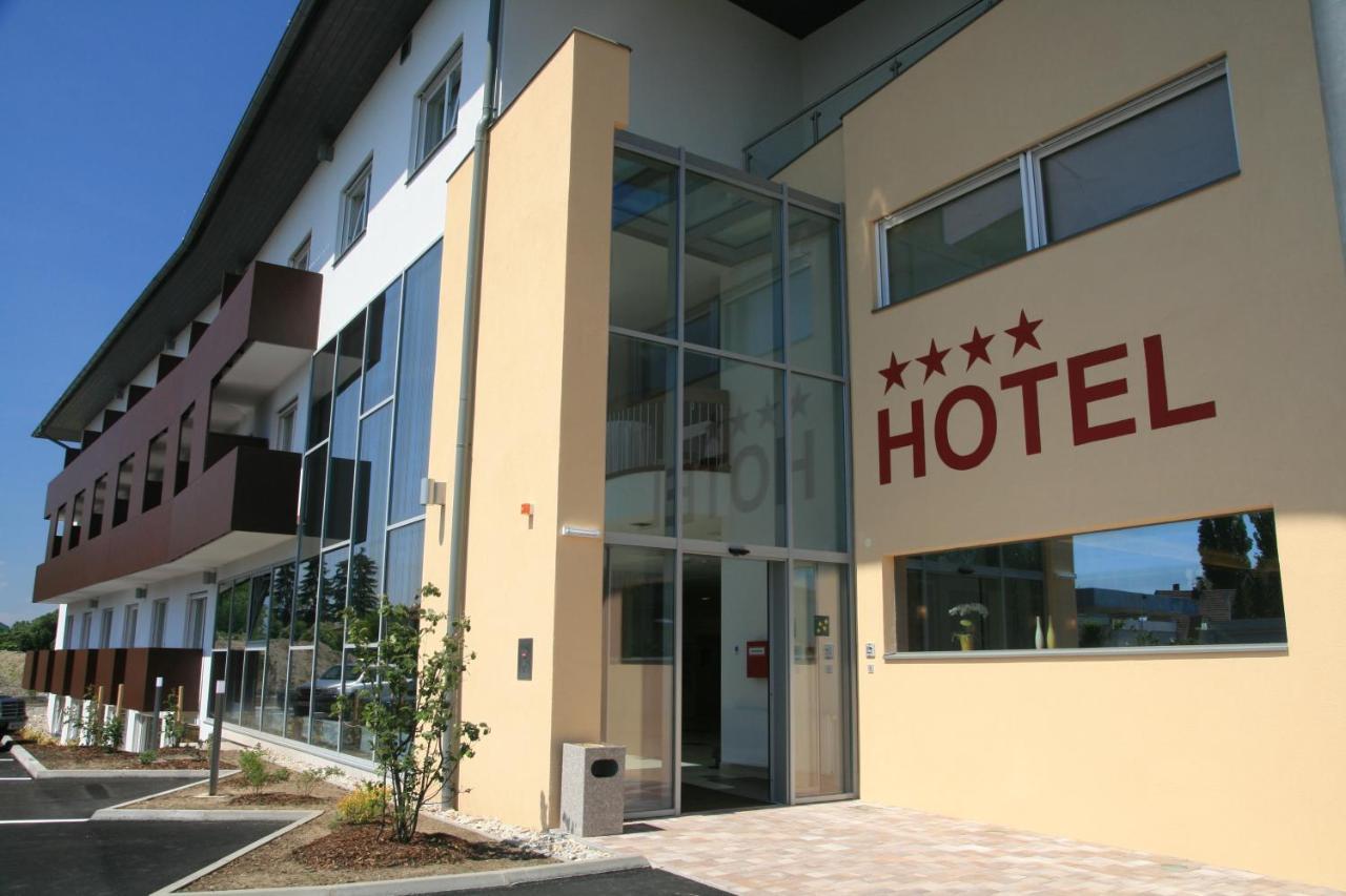 Hotel Roemerhof トゥルン エクステリア 写真