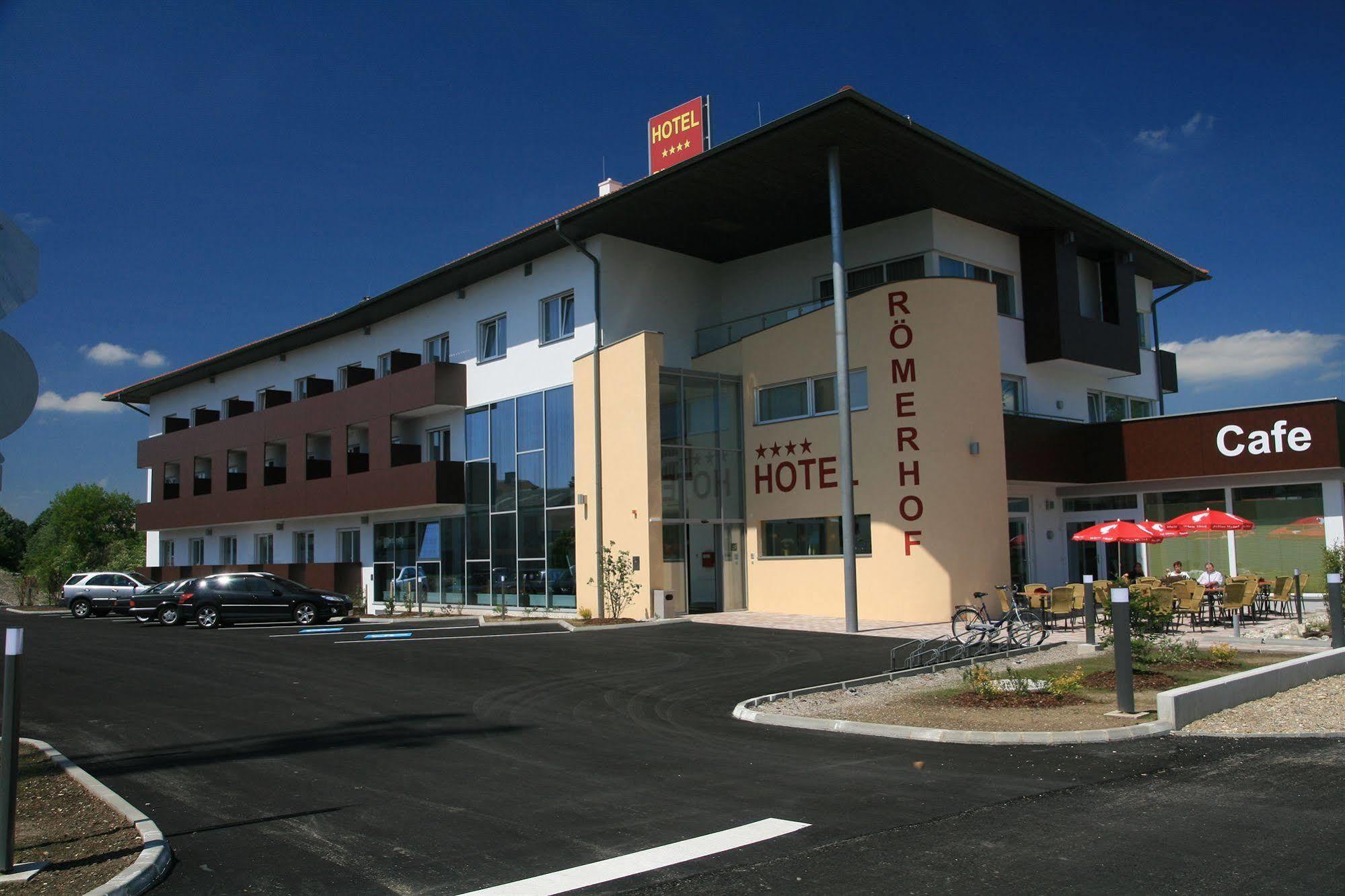 Hotel Roemerhof トゥルン エクステリア 写真