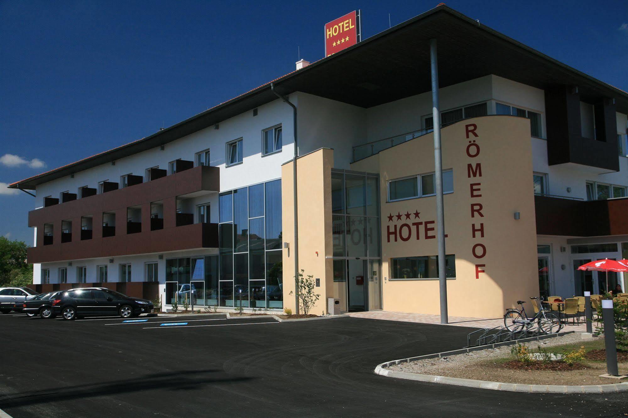 Hotel Roemerhof トゥルン エクステリア 写真