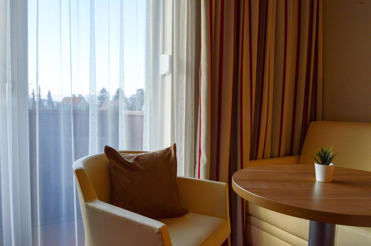 Hotel Roemerhof トゥルン エクステリア 写真